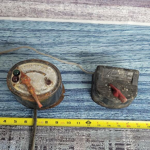 Vintage American Flyer lines train transformers UNTESTED parts - Picture 1 of 9